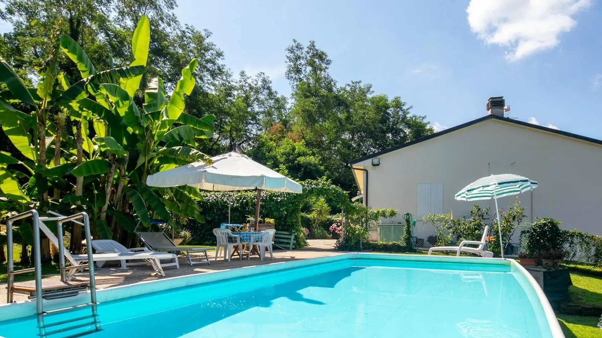Villino Le Farfalle By Vacavilla Camaiore 0*,
